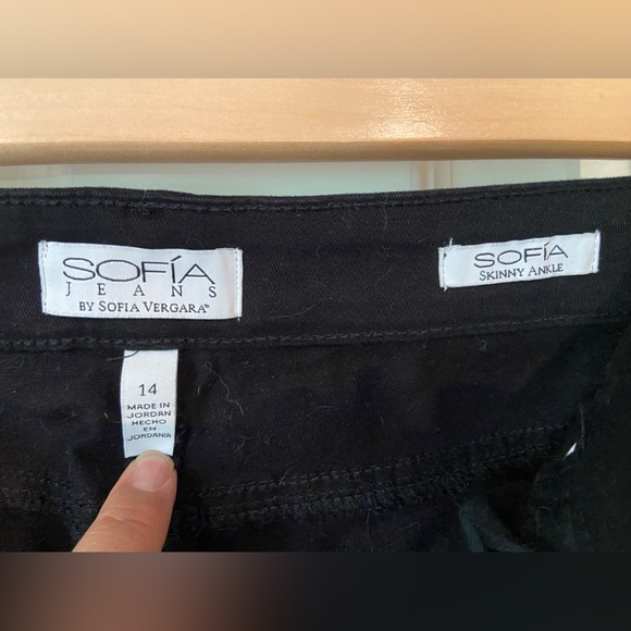 Sofia Jeans by Sofia Vergara Skinny Ankle Jeans - Picture 4 of 5